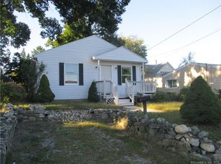 124 Hawthorne Ave, Waterbury, CT 06708