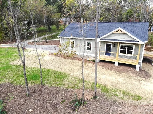 5 Adell Dr, Fletcher, NC 28732