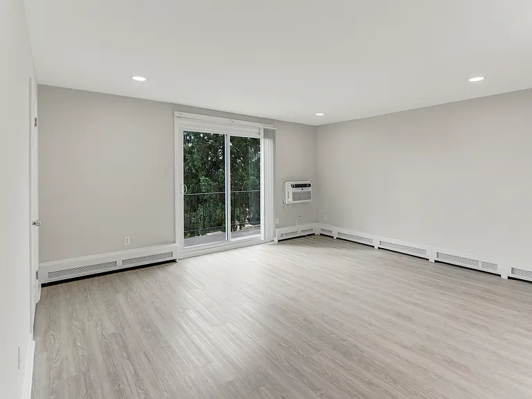 Spring Village Apartments — Photo 6