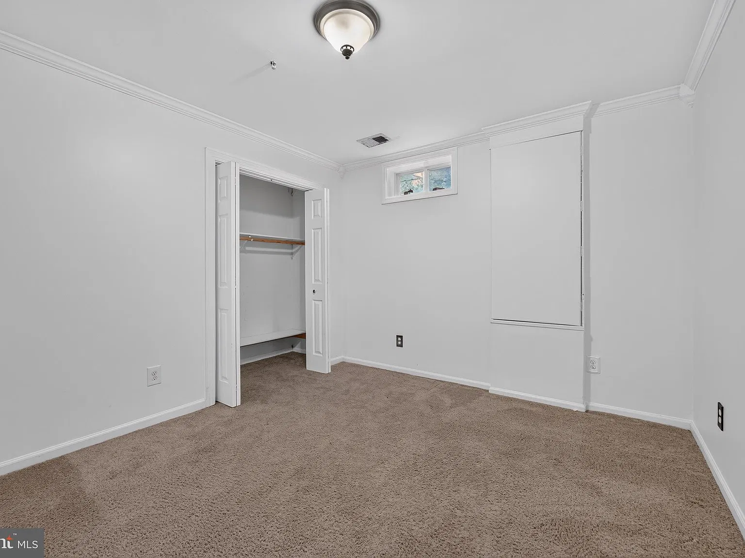 1 bed, 1.0 bath, 3803 sqft, $1,250 — Photo 4