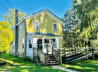 4082 Dix St, North Rose, NY 14516