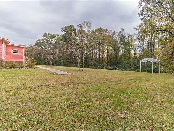 4th image of 436 Academy Ave