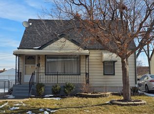 25312 Winton St, Saint Clair Shores, MI 48081