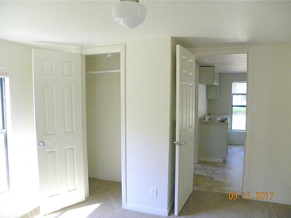 5th image of 705 E Hanna St
