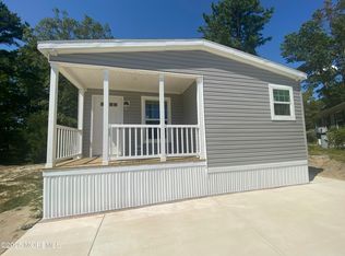 18 Maple Tree Ct, Stafford Twp, NJ 08050