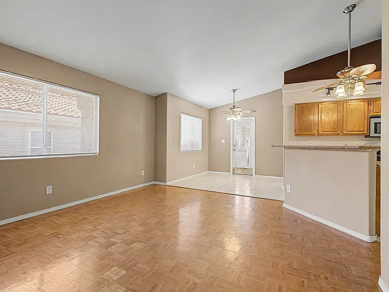 381 Manti Pl — Photo 3