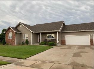 1518 Eaglecrest Ave, Salina, KS 67401