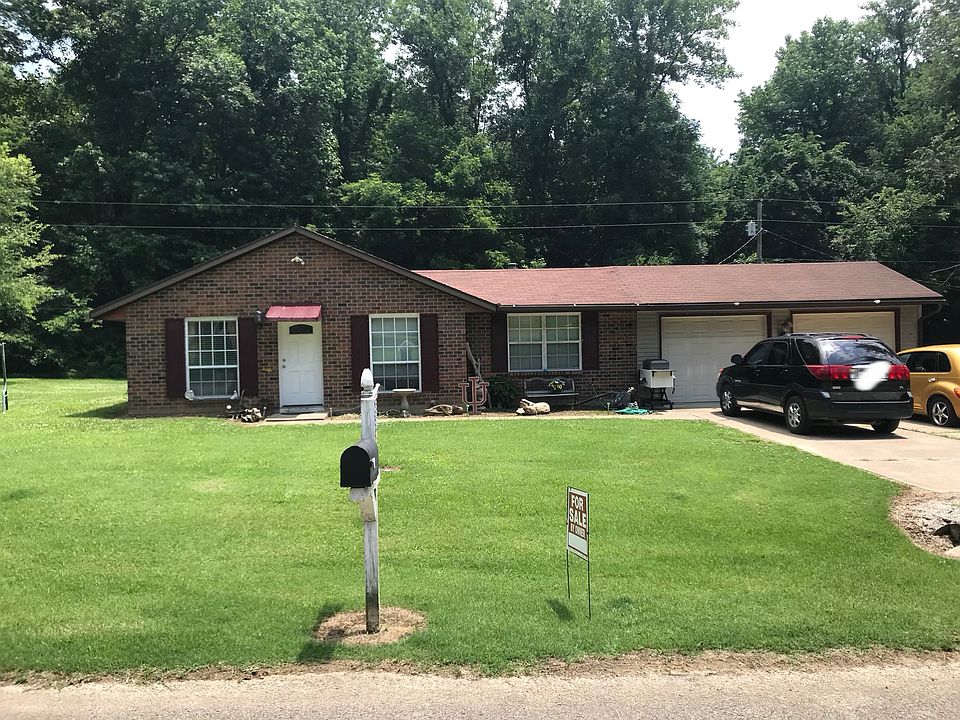 1st image of 2777 S Amherst Dr