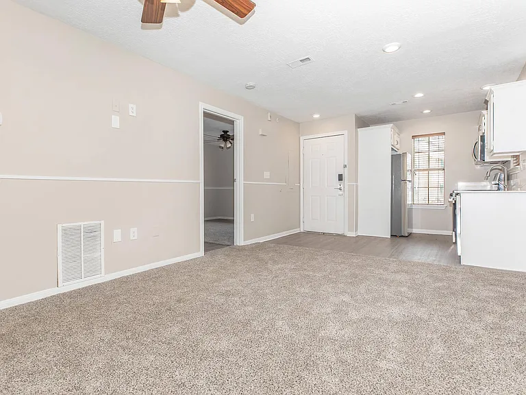 Residence at Piney Shores — Photo 26