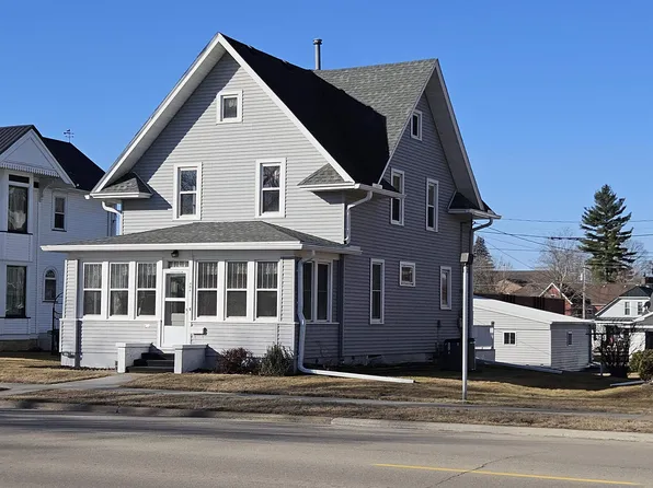 404 N Riverview St, Bellevue, IA 52031