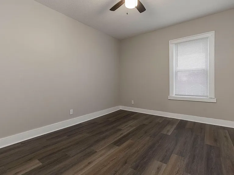 1000 Ellison Avenue — Photo 16
