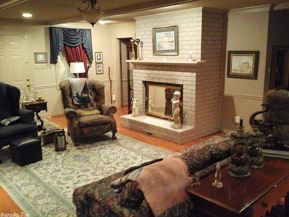 4th image of 218 Browning Dr