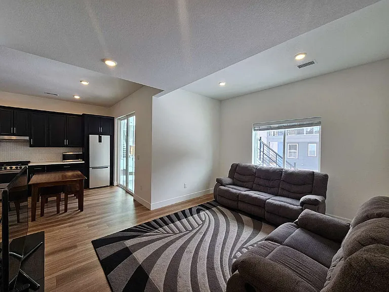 12065 Amplify Cir — Photo 5