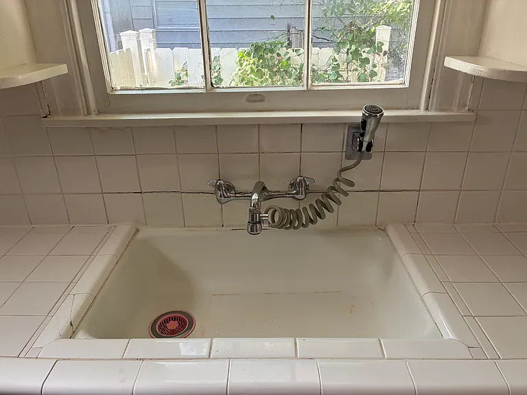 805 Roosevelt St — Photo 28