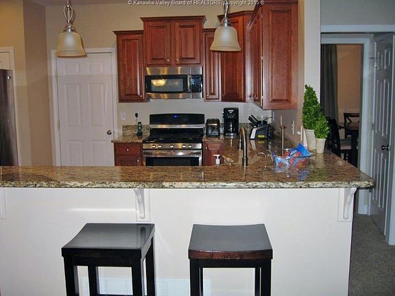 3rd image of 253 Dolaron Ln