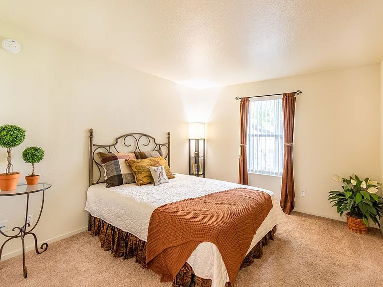Enclave Apartments — Photo 7