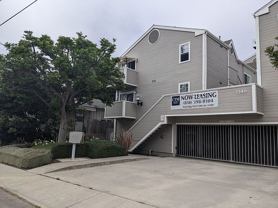 Gated garage enterance at Summer House Apartments in Ventura, California.