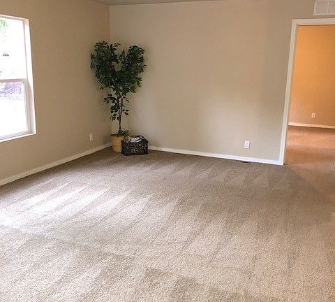5th image of 2523 194th Ave SW