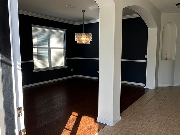 3rd image of 1386 Lexington Ave