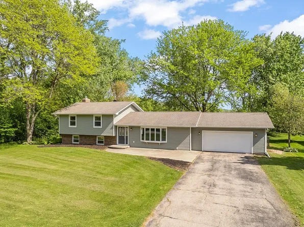 5133 Caton Ln, Waunakee, WI 53597