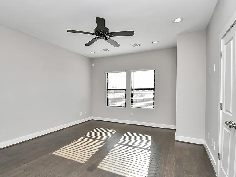 308 Palmer St — Photo 22
