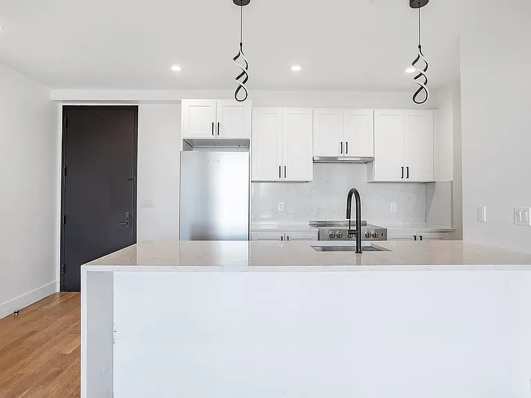 2266 Atlantic Ave #6B — Photo 3