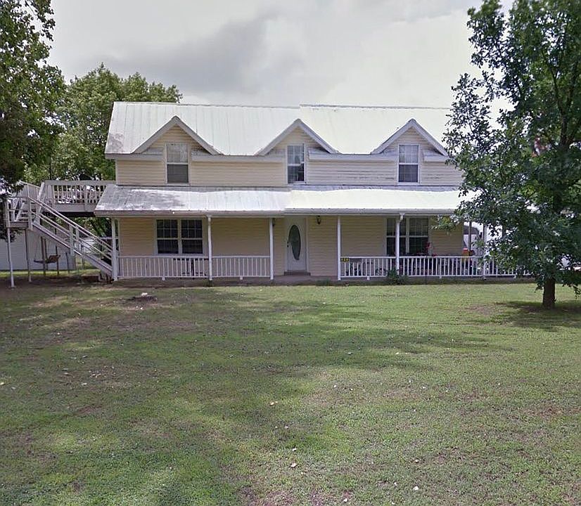 2200 sq ft 3bd 3 bath 1.5 ac
