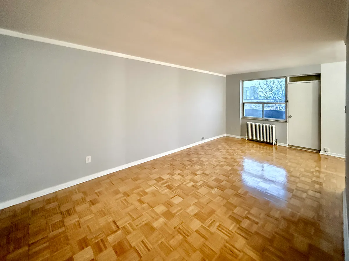 Building Photo - 17 Eccleston Dr #406