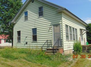 7 Whalen St, Lincoln, ME 04457