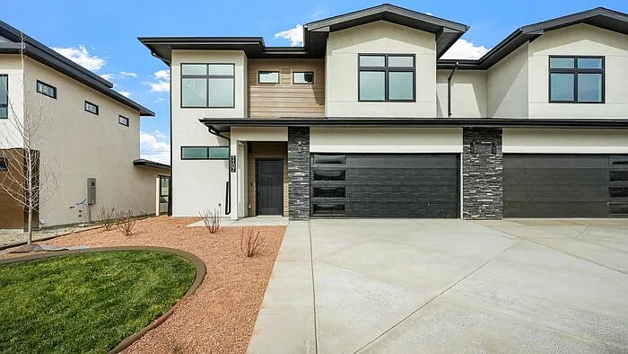 1107 Mee Canyon Cir — Photo 31