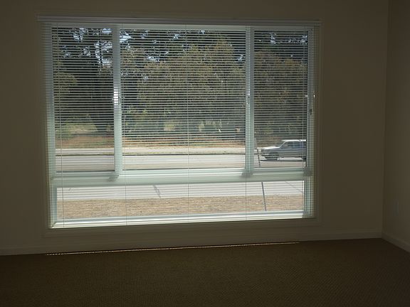 3rd image of 554 Gellert Dr