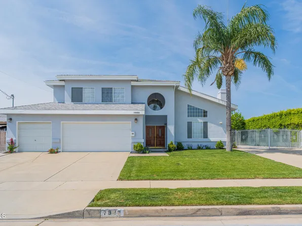 7933 Teesdale Ave, North Hollywood, CA 91605