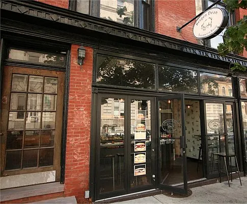 Rented by R New York | media 41