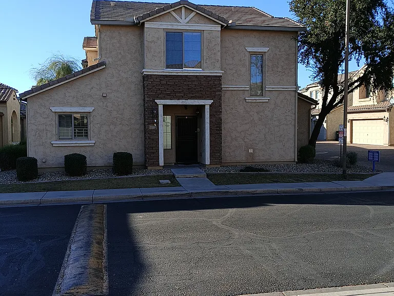 2348 N 84th Dr — Photo 5