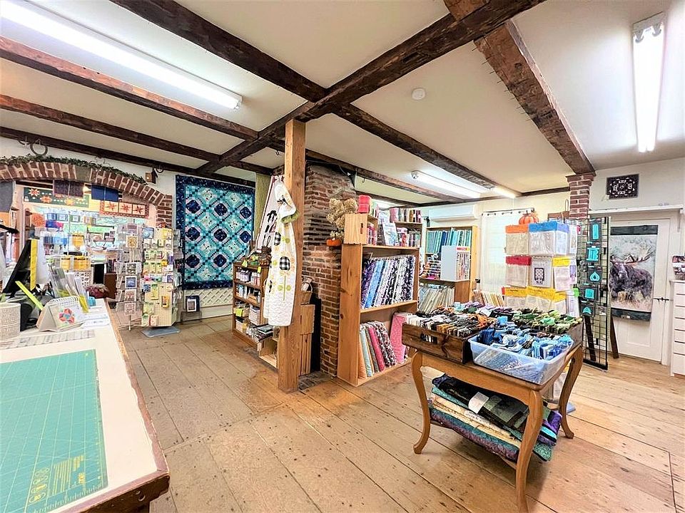 12 Common St Chester VT Zillow