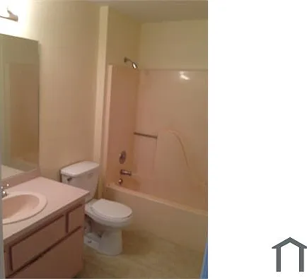 10711 Guavatree Ct — Photo 3
