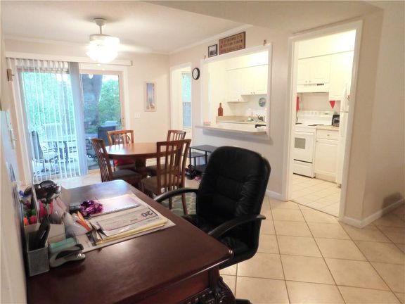 5th image of 800 Mallery St APT 91