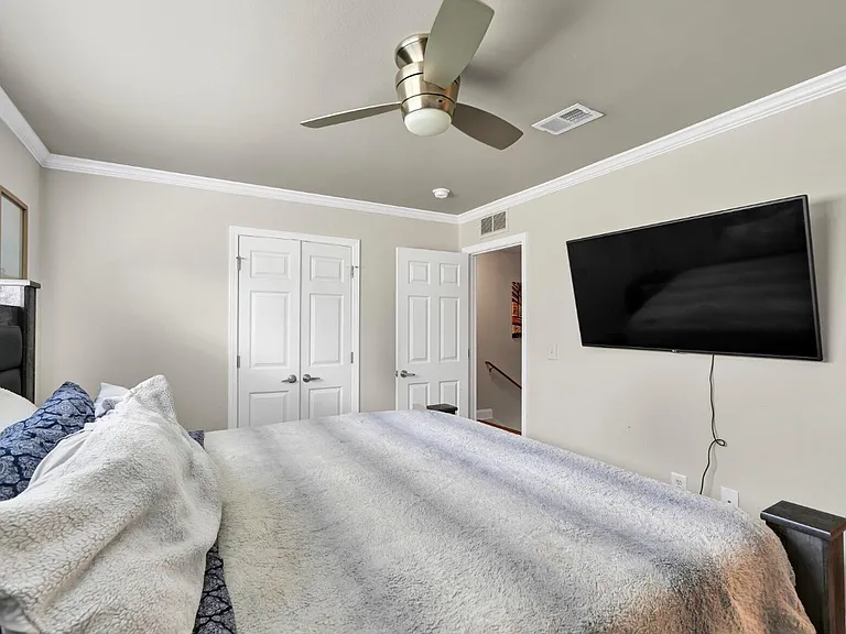 562 Wingspan Way — Photo 6