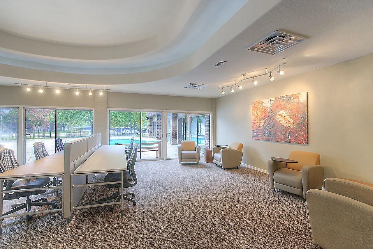 Nottingham Place Apartments — Photo 2