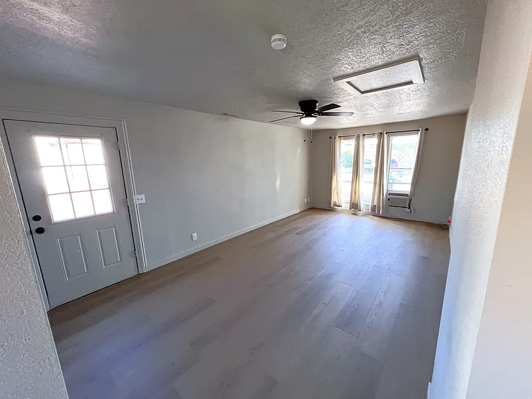 114 Wagon Wheel Dr — Photo 10