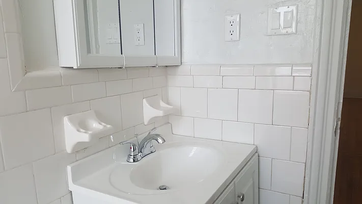 Rented by Royalty Living NYC | media 9