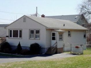 3 Eastham St, Worcester, MA 01604
