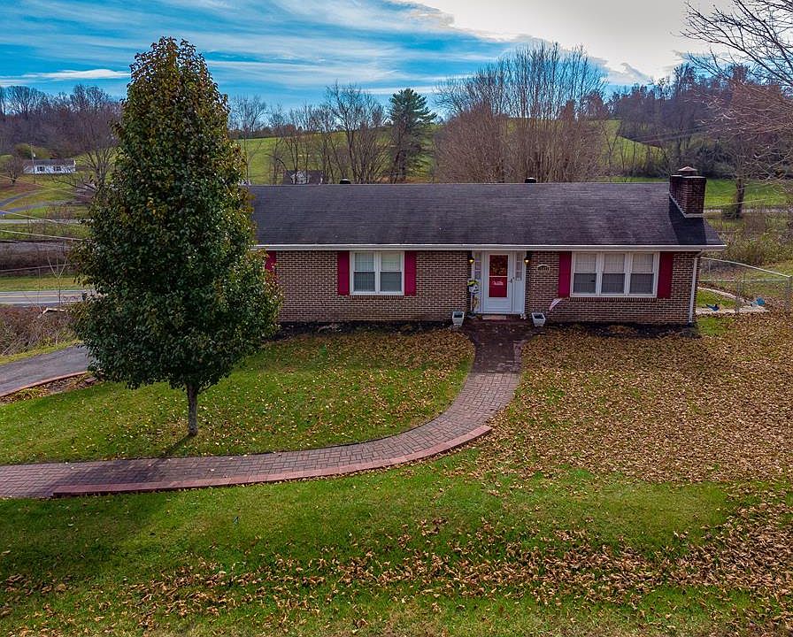 1st image of 16427 Southwood Dr