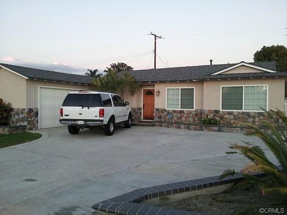 2nd image of 5004 N Bonnie Cove Ave