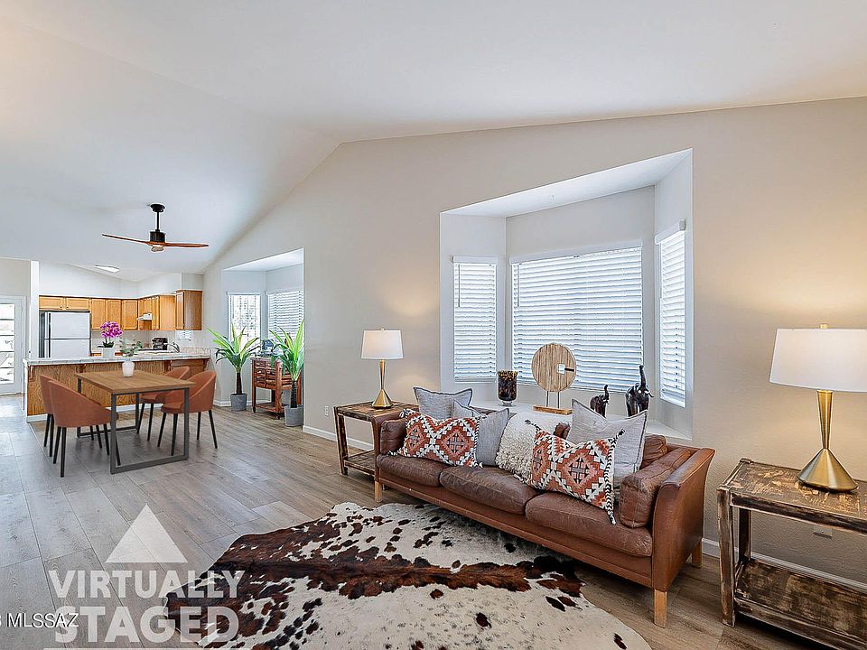 1st image of 9215 E Calle Maria