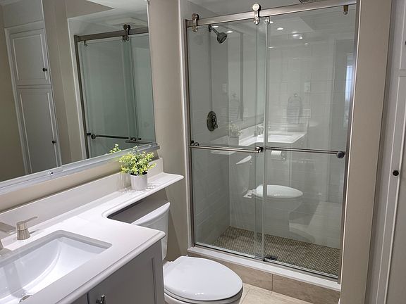 2nd image of 1517 Beacon St #1G