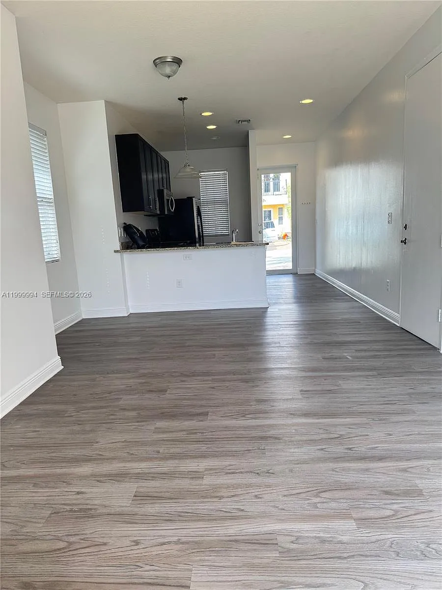 Building Photo - 5273 NW 7th St #203