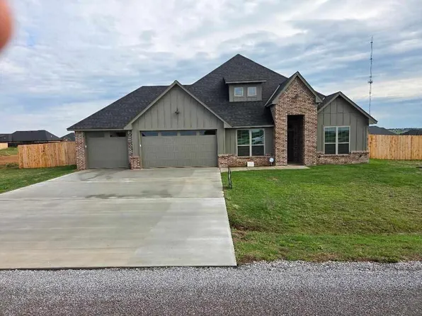 5742 NE Minnow Ln, Elgin, OK 73538