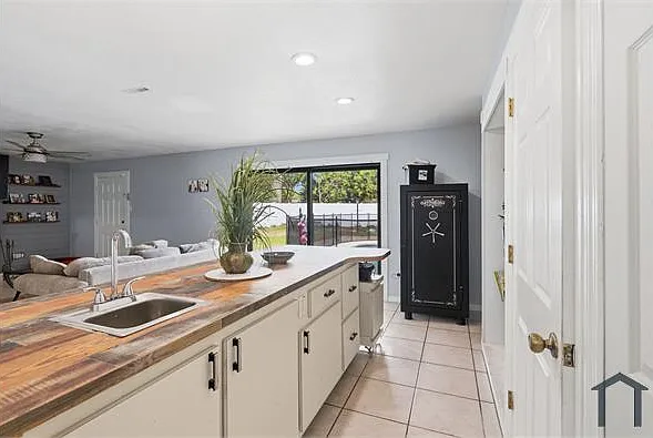1307 Baltimore Dr — Photo 6