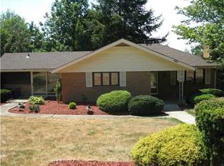 402 Laurel Dr, Mcmurray, PA